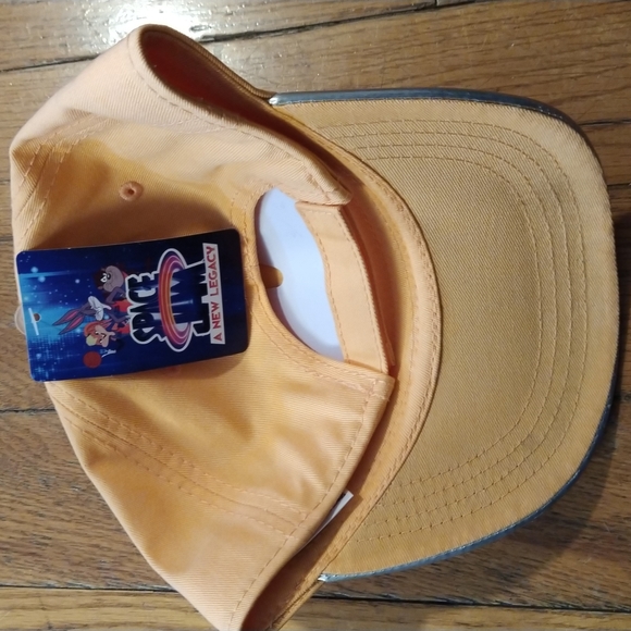 Space Jam Girls curved brim twill cap - Picture 2 of 5